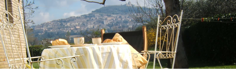 Breakfast with view of Assisi